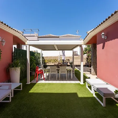 Semesterbostad Maronata With Pool And Children's Playhouse Costa Adeje (Tenerife)